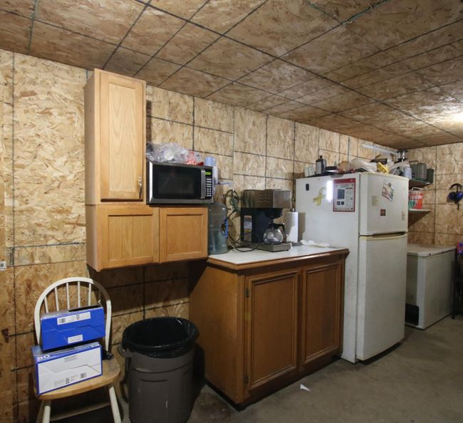 COFFEE STATION IN 3 CAR GARAGE | Image 11