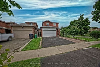 49 Ecclestone Dr, House other with 3 bedrooms, 4 bathrooms and 5 parking in Brampton ON | Image 2