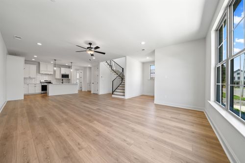 498 Armel Dr, Collierville, TN, 38017-3774 | Card Image