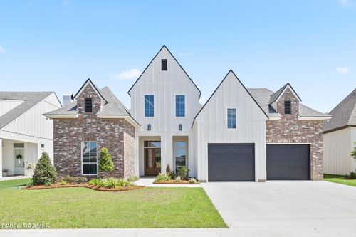 110 Cape Town Ave, Youngsville, LA, 70592-6871 | Card Image
