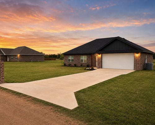 84 Michael Avenue, Calera, OK, 74730 | Card Image