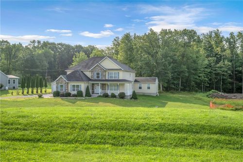 247 Springfield Dr, Bangor, PA, 18013-9229 | Card Image