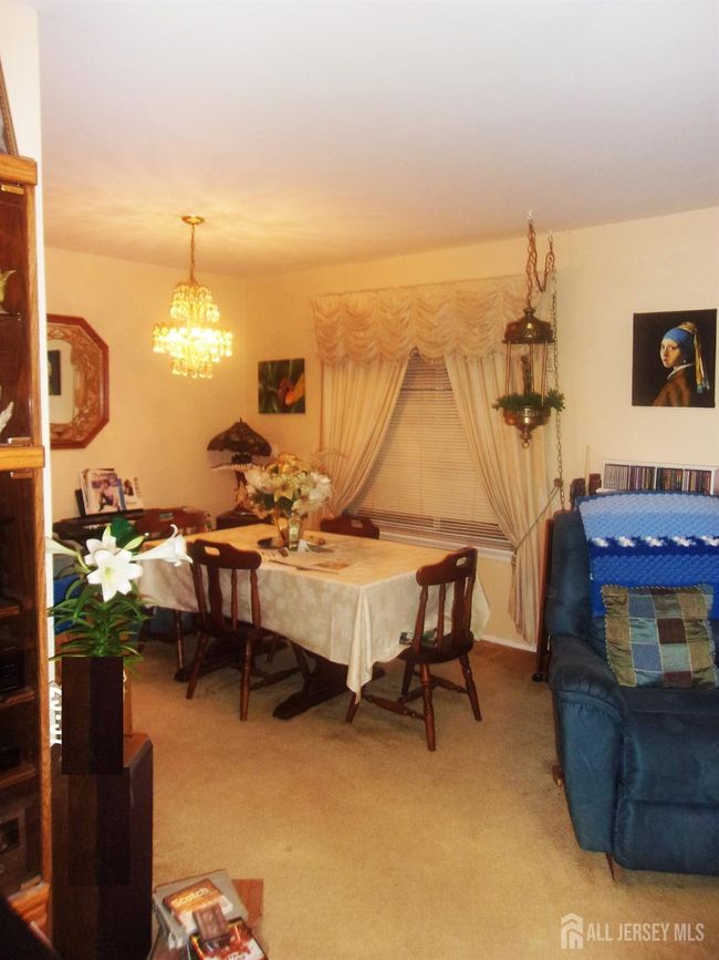 29 Jeffrey Cir, House other with 4 bedrooms, 3 bathrooms and null parking in Dayton NJ | Image 38