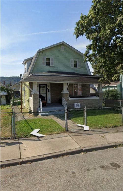 2015 Kenneth Ave, Arnold, PA, 15068-4242 | Card Image