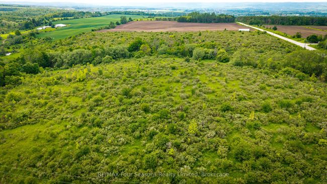 CON 7 21 St Sideroad, Home with 0 bedrooms, 0 bathrooms and null parking in Clarksburg ON | Image 12