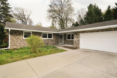 3314 Derby Down, MADISON, WI, 53713-3434 | Card Image