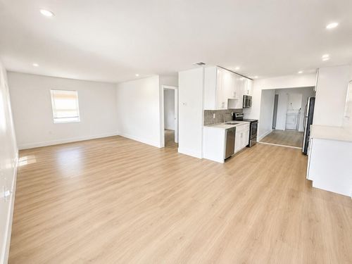 0-913 N 18th Street, Fort Pierce, FL, 34950 | Card Image