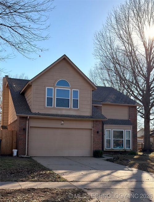 433 W Quanah St, Broken Arrow, OK, 74011-4126 | Card Image