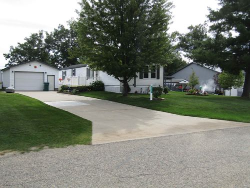3287 Comanche Trl, West Branch, MI, 48661-9732 | Card Image