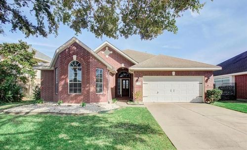814 N Elder Grove Dr, Pearland, TX, 77584-7793 | Card Image