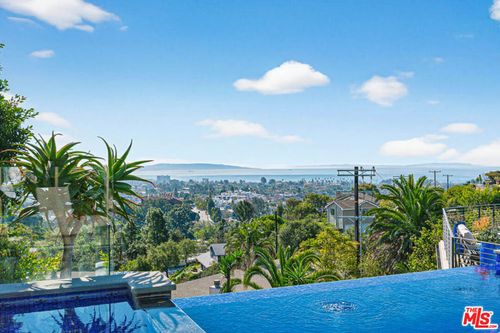 1120 El Medio Ave, Pacific Palisades, CA, 90272 | Card Image