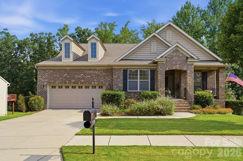 15000 Kinnegal Ln, Charlotte, NC, 28278-8186 | Card Image