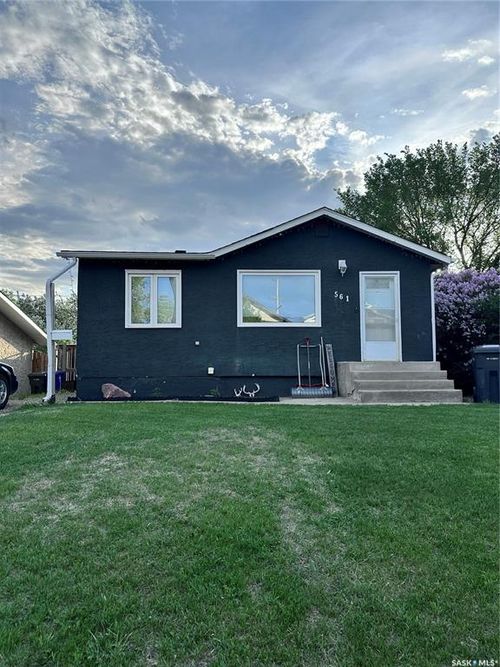 561 105th St, North Battleford, SK, S9A1R6 | Card Image