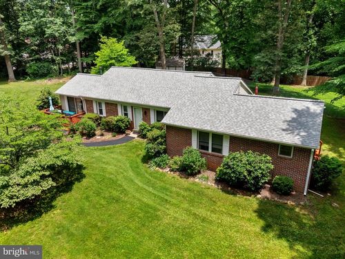 7401 Little Ct, WARRENTON, VA, 20187-9051 | Card Image