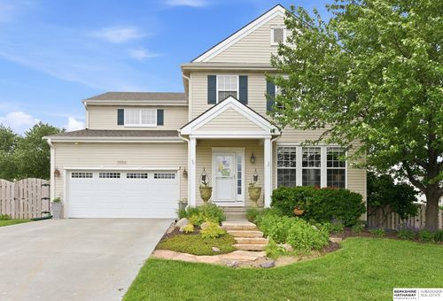 11252 S 200th St, Gretna, NE, 68028-4541 | Card Image