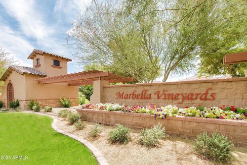 5811 S Wilson Way, Gilbert, AZ, 85298-0220 | Card Image