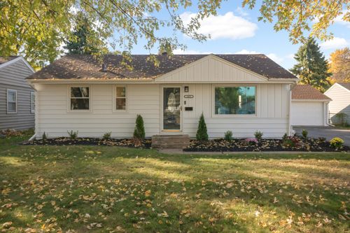 5431 Louisiana Ave N, Crystal, MN, 55428-3855 | Card Image