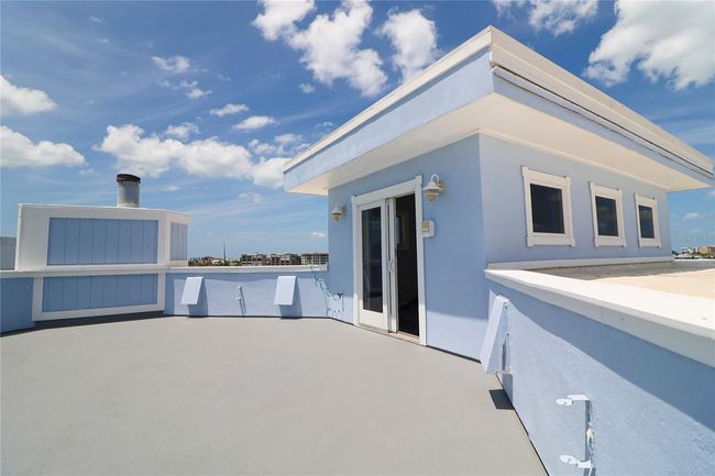 11105 5 Th St E, House other with 4 bedrooms, 4 bathrooms and null parking in TREASURE ISLAND FL | Image 41