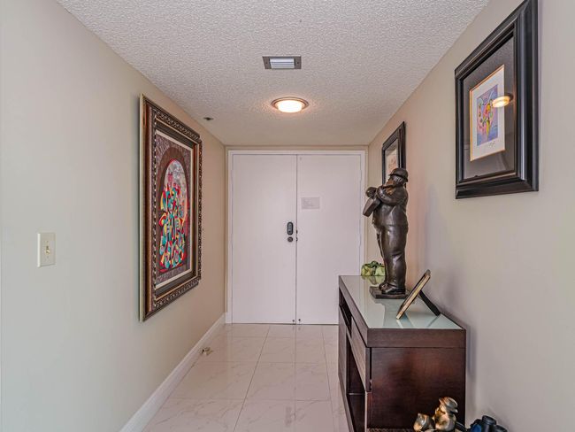 806 - 3100 N Highway A1a, Condo with 3 bedrooms, 2 bathrooms and null parking in Hutchinson Island FL | Image 21