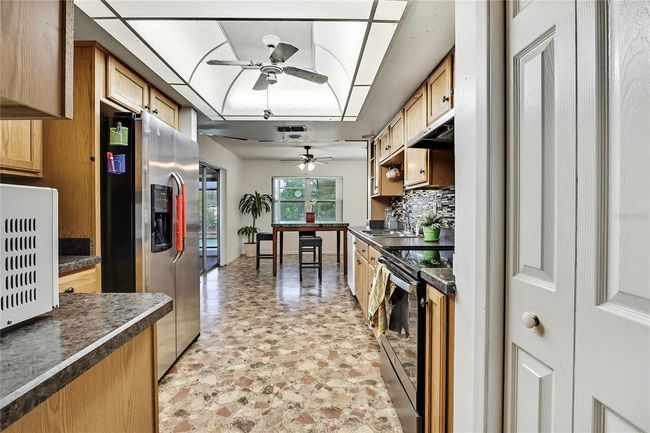 11187 Blythville Rd, House other with 3 bedrooms, 2 bathrooms and null parking in SPRING HILL FL | Image 9