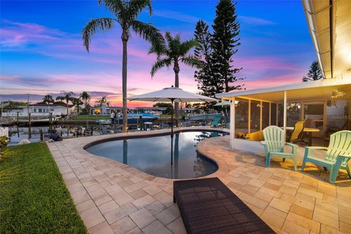4252 Floramar Ter, New Port Richey, FL, 34652-3158 | Card Image