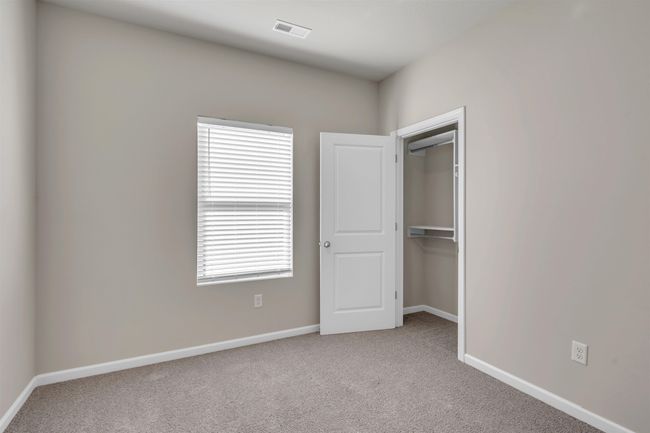 13207 E Spring Valley St, House other with 4 bedrooms, 2 bathrooms and null parking in Wichita KS | Image 9