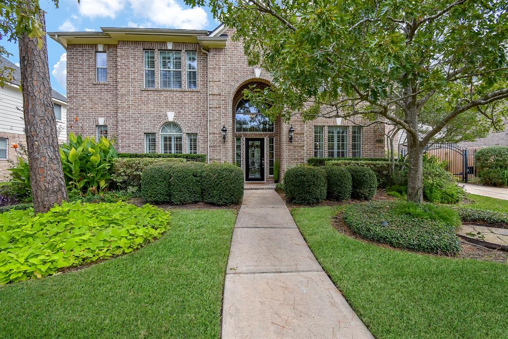 Lockdale Ln, Cypress, TX 77429