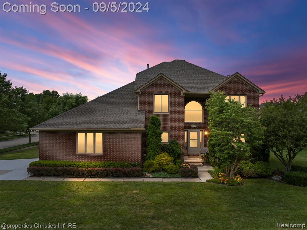 Cromwell Ct, Shelby Township, MI 48316