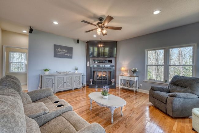 115 Wilson Mountain Smt, Home with 3 bedrooms, 3 bathrooms and 2 parking in Blairsville GA | Image 16