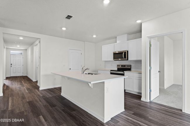 38 Sprout Ln, House other with 3 bedrooms, 2 bathrooms and null parking in ORMOND BEACH FL | Image 6