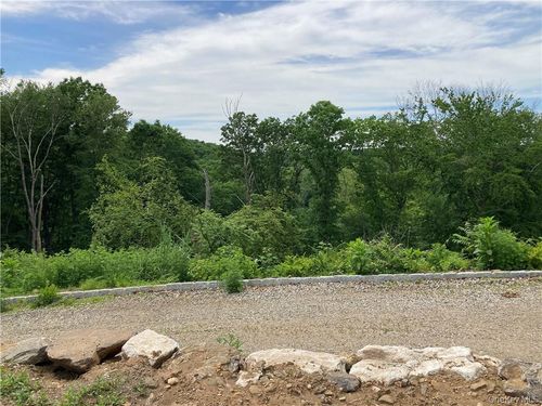 6 Duffys Bridge Rd, Katonah, NY, 10536-2801 | Card Image