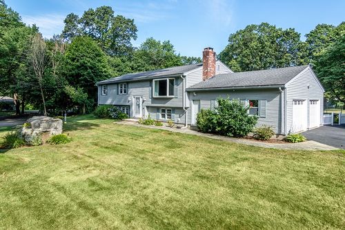 81 Cydot Dr, North Kingstown, RI, 02852-5611 | Card Image