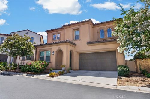 20634 Huntley Way, Saugus, CA, 91350-8573 | Card Image