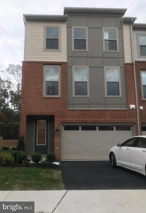 42416 Dogwood Glen Sq, STERLING, VA, 20166-2716 | Card Image