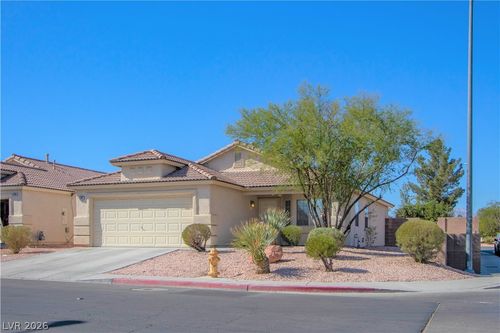 3747 Shadow Tree St, North Las Vegas, NV, 89032-9041 | Card Image