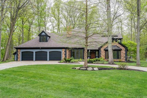 713 Rollingwood Ln, Fort Wayne, IN, 46845-1088 | Card Image