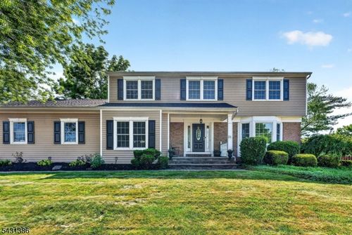 21 Harvest Dr, Hillsborough, NJ, 08844-1243 | Card Image