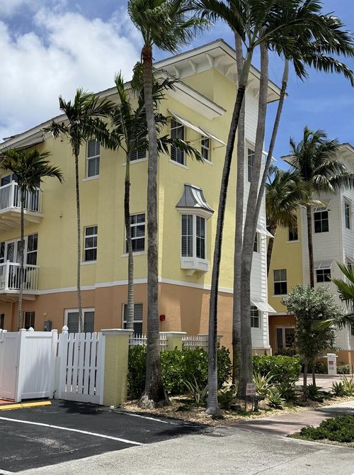 4-4332 Seagrape Dr, Lauderdale By The Sea, FL, 33308-5099 | Card Image