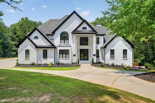 3285 Stonewall Tell Rd, South Fulton, GA, 30349-1151 | Card Image