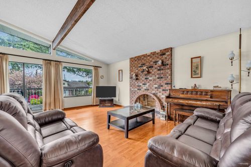 10671 Anahim Dr, Richmond, BC, V7A3C6 | Card Image