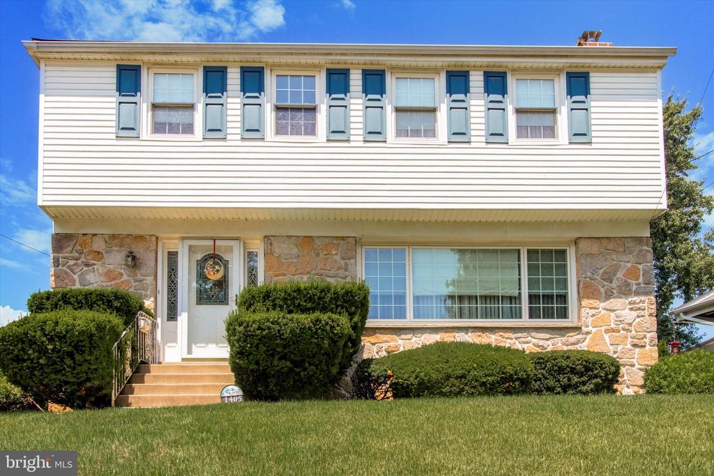 Donna Ave, Woodlyn, PA 19094
