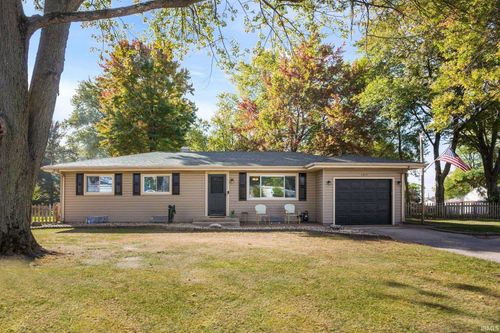 1917 E Mckinley Ave, Mishawaka, IN, 46545-7205 | Card Image