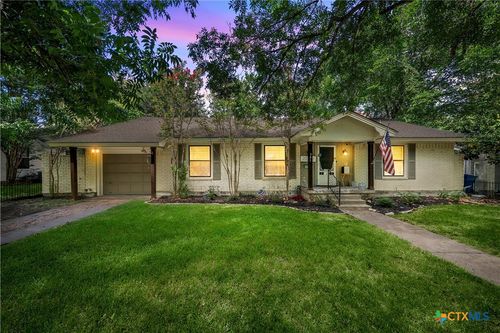 301 N 40th St, Waco, TX, 76710-7119 | Card Image