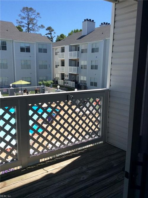 204-620 Shoreham Court, Virginia Beach, VA, 23451 | Card Image