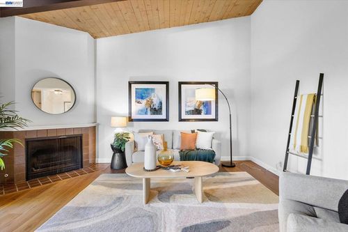 66-19100 Crest Ave, Castro Valley, CA, 94546 | Card Image