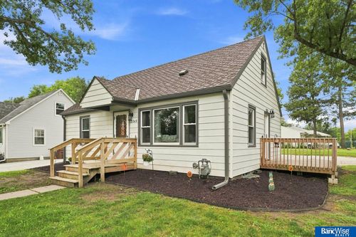 2749 N Cotner Blvd, Lincoln, NE, 68507-2828 | Card Image