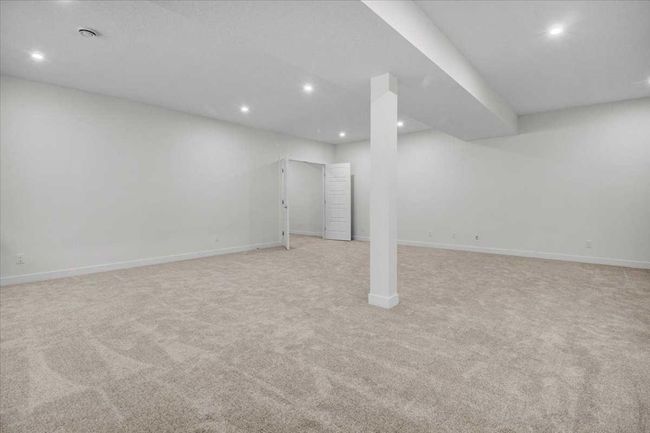 58 Drake Landing Square, Home with 4 bedrooms, 3 bathrooms and 2 parking in Okotoks AB | Image 32