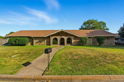 6709 Santiago Ave, Fort Worth, TX, 76133-5431 | Card Image