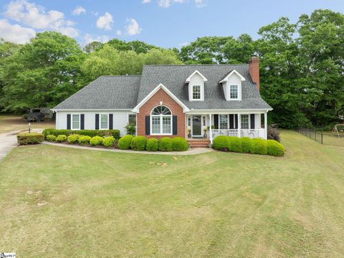 320 Huddersfield Dr, Piedmont, SC, 29673-7624 | Card Image
