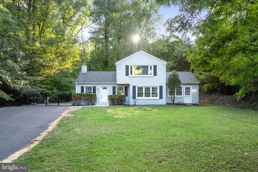 Gallows Hill Rd, Kintnersville, PA 18930